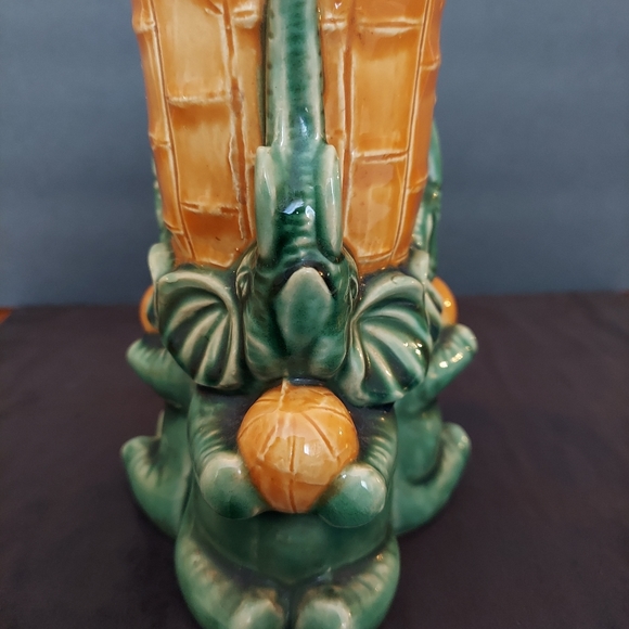 Vintage Majolica (?) Trunks Up Elephant Planter - Picture 3 of 7